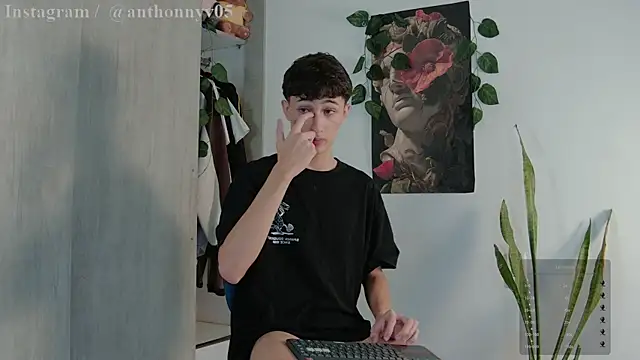 anthonny 05 online show from 27, 9, 2025