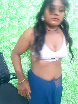 Snapshot of Rashmi_Pathak chatting on 13, 9, 2025 Rashmi Pathak online show from 13, 9, 2025