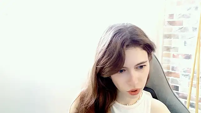 Yoka paradoXXX online show from 10, 9, 2025