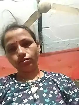 Snapshot of KIRTI12_HOT chatting on 7, 10, 2025 KIRTI12 HOT online show from 7, 10, 2025