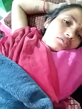 Snapshot of KIRTI12_HOT chatting on 28, 10, 2025 KIRTI12 HOT online show from 28, 10, 2025