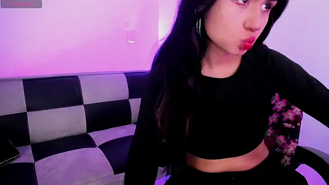 GwenHazel online show from 7, 10, 2025