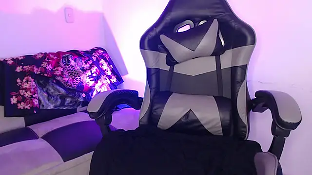 GwenHazel online show from 22, 10, 2025