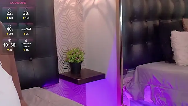 NaiaraMasson  online show from 10, 3, 2026