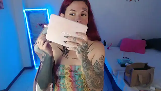 Snapshot of Maddy_Vicius19 chatting on 22, 10, 2025 Maddy Vicius19 online show from 22, 10, 2025