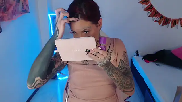 Snapshot of Maddy_Vicius19 chatting on 24, 10, 2025 Maddy Vicius19 online show from 24, 10, 2025