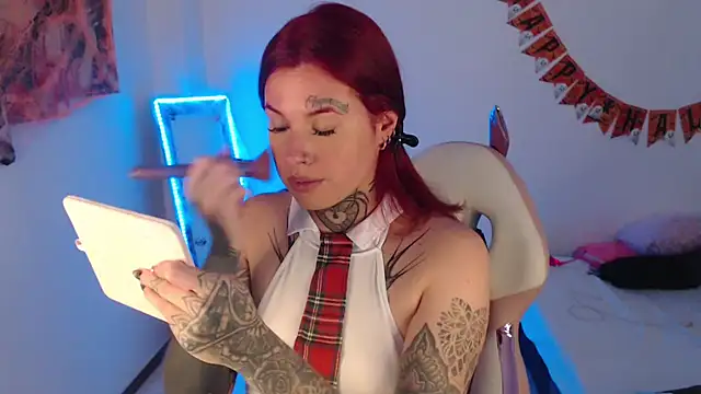 Snapshot of Maddy_Vicius19 chatting on 26, 10, 2025 Maddy Vicius19 online show from 26, 10, 2025