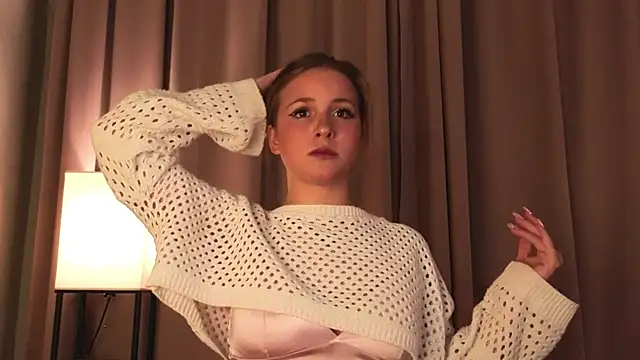 Snapshot of LoveSeekins chatting on 23, 11, 2025 LoveSeekins online show from 23, 11, 2025