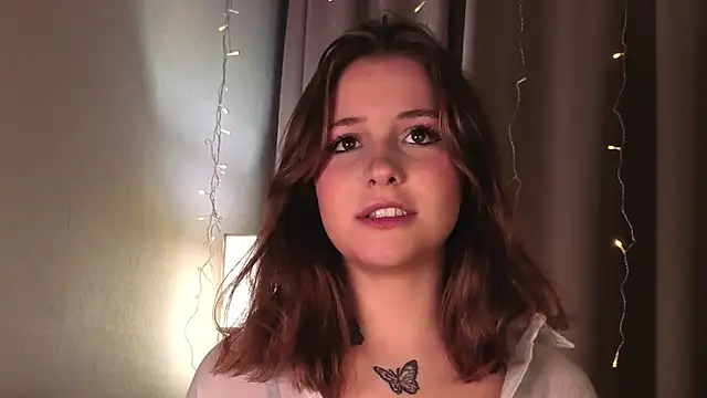 Snapshot of LoveSeekins chatting on 4, 2, 2026 LoveSeekins online show from 4, 2, 2026