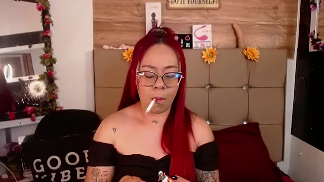 Snapshot of MIA__SPENCER chatting on 16, 10, 2025 MIA SPENCER online show from 16, 10, 2025