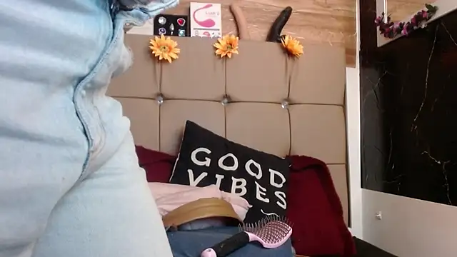 MIA  SPENCER online show from 26, 2, 2026