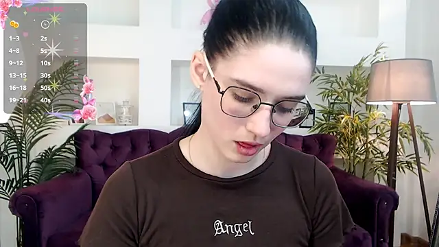 Charming Mysteriousss online show from 27, 4, 2026