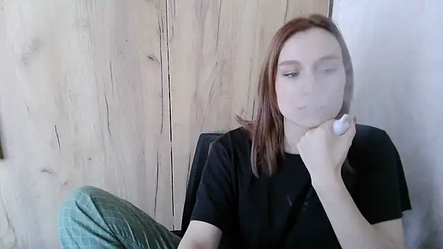 Snapshot of RegitGirlss chatting on 1, 11, 2025 RegitGirlss online show from 1, 11, 2025