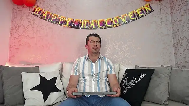 Snapshot of JuanKarloz_ chatting on 7, 10, 2025 JuanKarloz online show from 7, 10, 2025