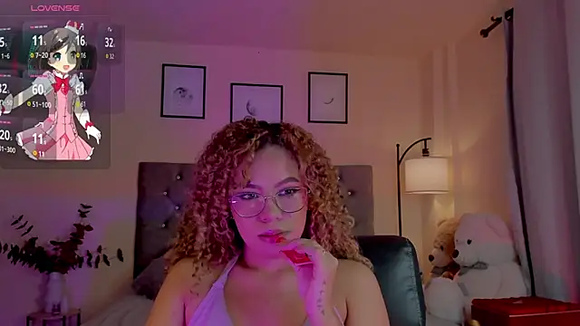 Snapshot of OxanaFedorova1- chatting on 16, 12, 2025 OxanaFedorova1- online show from 16, 12, 2025