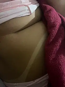 Snapshot of danyhot87 chatting on 27, 9, 2025 danyhot87 online show from 27, 9, 2025