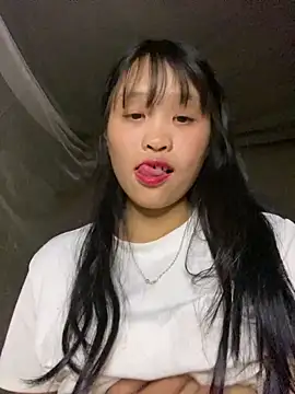 Snapshot of mika-bae chatting on 23, 9, 2025 mika-bae online show from 23, 9, 2025