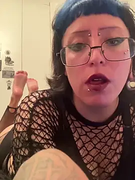 Snapshot of kinkydolly666 chatting on 9, 9, 2025 kinkydolly666 online show from 9, 9, 2025