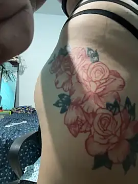 Snapshot of Edalyn29 chatting on 27, 9, 2025 Edalyn29 online show from 27, 9, 2025