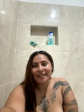 Snapshot of Edalyn29 chatting on 4, 10, 2025 Edalyn29 online show from 4, 10, 2025