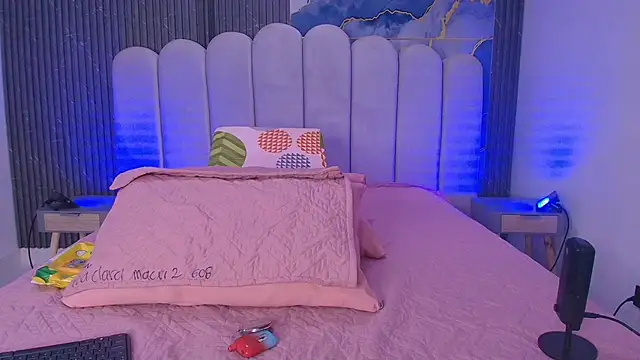 abbyrouss  online show from 20, 12, 2025