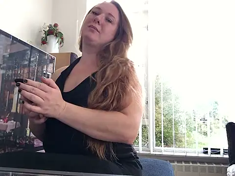 MazySunny online show from 10, 10, 2025