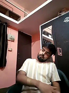 soniriyaa010101 online show from 6, 4, 2026