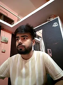 soniriyaa010101 online show from 13, 4, 2026