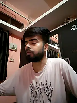 soniriyaa010101 online show from 20, 4, 2026