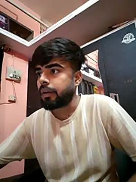 soniriyaa010101 online show from 25, 6, 2026