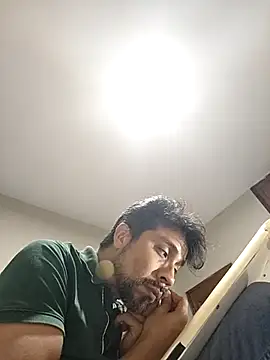 Snapshot of Mac50rus chatting on 11, 10, 2025 Mac50rus online show from 11, 10, 2025