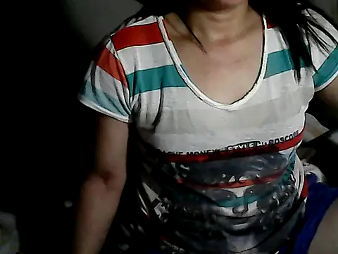 Snapshot of yoursPinayMama1682 chatting on 20, 9, 2025 yoursPinayMama1682 online show from 20, 9, 2025