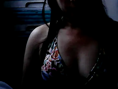 Snapshot of yoursPinayMama1682 chatting on 18, 11, 2025 yoursPinayMama1682 online show from 18, 11, 2025