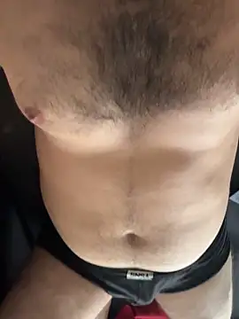 Snapshot of _Famous_ chatting on 17, 9, 2025 Famous online show from 17, 9, 2025