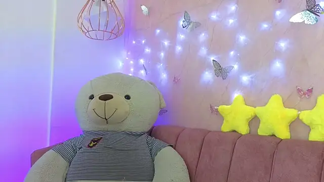 april bennett online show from 1, 12, 2025