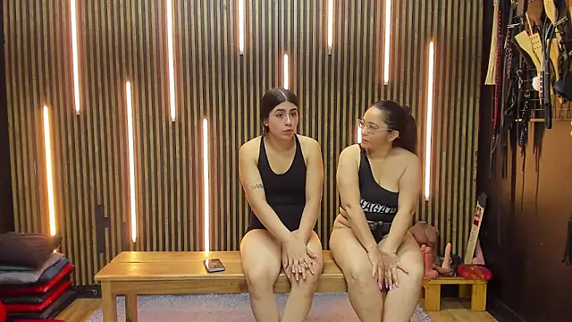 VantablackBDSMShow  online show from 13, 4, 2026