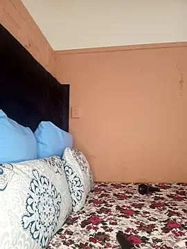 MilfBoobsxx online show from 23, 10, 2025