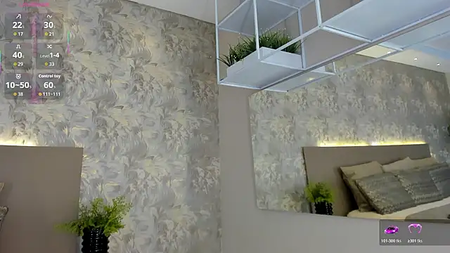 Snapshot of VictoriaShelby chatting on 4, 3, 2026 VictoriaShelby online show from 4, 3, 2026