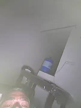 Snapshot of Chanderi19 chatting on 15, 9, 2025 Chanderi19 online show from 15, 9, 2025