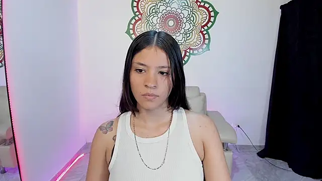 Snapshot of Candy_fox_19 chatting on 22, 7, 2026 Candy fox 19 online show from 22, 7, 2026