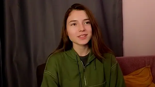 Snapshot of KeikoWideman chatting on 12, 10, 2025 KeikoWideman online show from 12, 10, 2025
