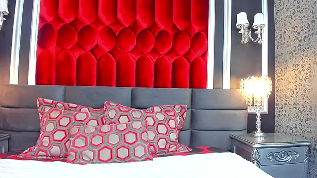 SharonBonet online show from 4, 12, 2025