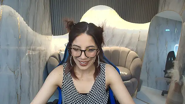 Snapshot of nadia_r_ chatting on 20, 6, 2026 nadia r online show from 20, 6, 2026