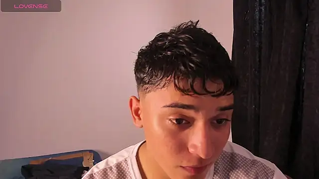 Austin Cardieff  online show from 4, 11, 2025