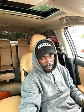 Snapshot of toy-boyluv chatting on 24, 9, 2025 toy-boyluv online show from 24, 9, 2025