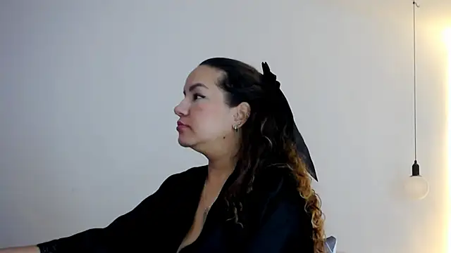 Snapshot of Dulce__Lovee chatting on 13, 9, 2025 Dulce Lovee online show from 13, 9, 2025
