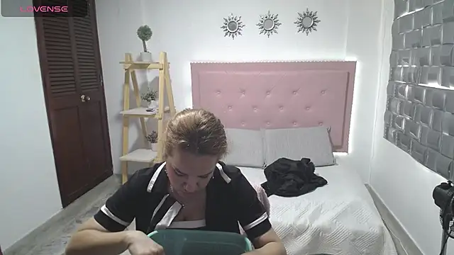 Dulce  Lovee online show from 21, 11, 2025