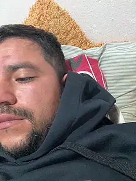 Snapshot of aalvaro98 chatting on 4, 2, 2026 aalvaro98 online show from 4, 2, 2026