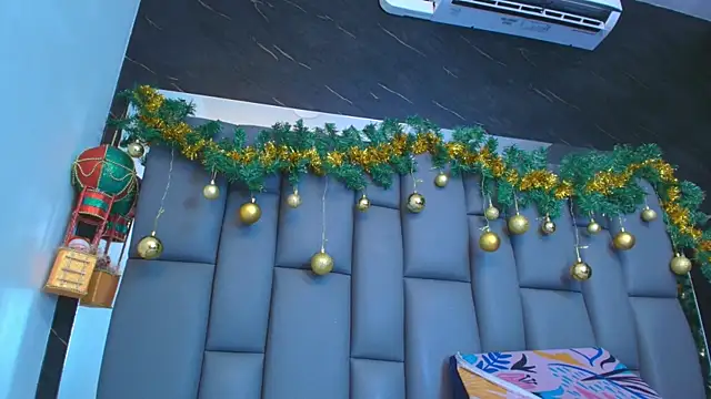 kissme luna online show from 16, 12, 2025