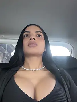 Miaa Gomez online show from 18, 10, 2025